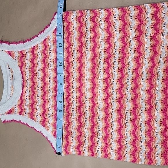 Loft Scalloped Halter Sweater Tank, Size XS, Excellent Condition. - Picture 6 of 13